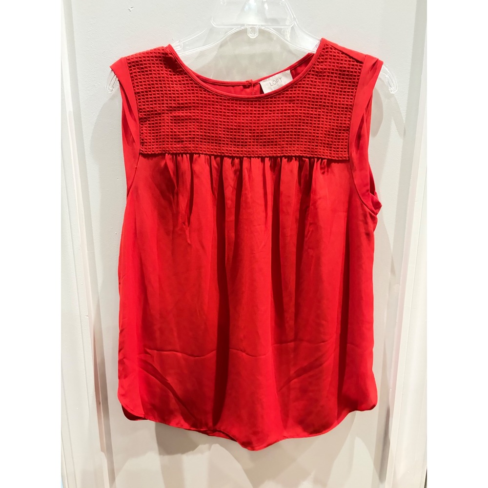 LOFT Red Sleeveless Blouse Lattice Yoke Pleated Keyhole Back Top Womens Medium